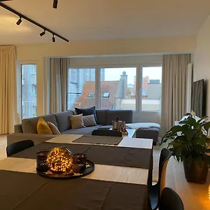 Chiara Luxueus Rustig , Oostende België